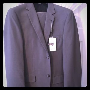 Gray men’s slim fit suit